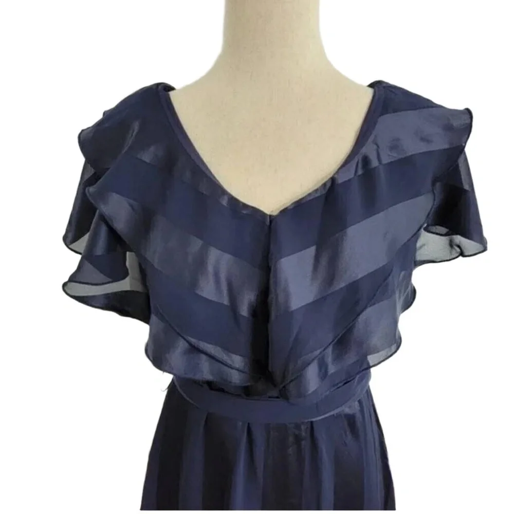 Elizabeth Crosby Navy Ruffle V-Neck Ana Dress size Medium